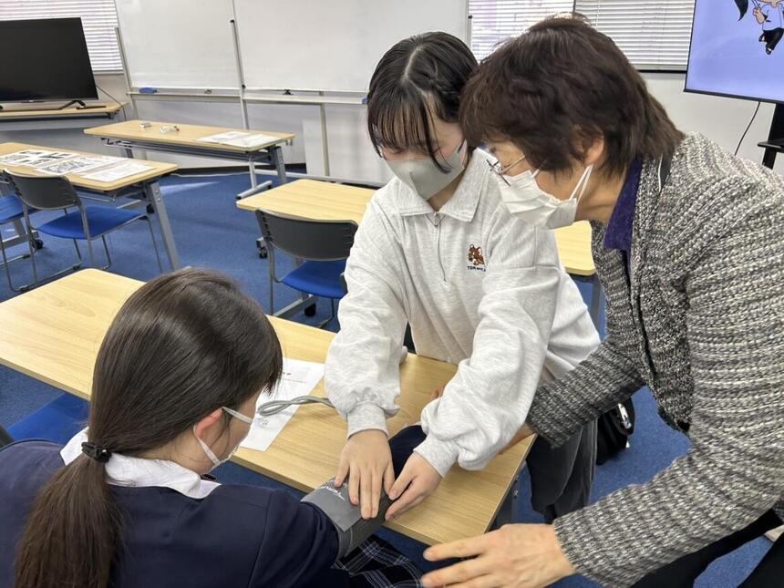 子ども・福祉コースの授業の様子です。