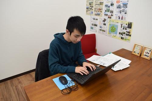 プログラミングコース C言語の勉強をしています 01 28 キャンパスブログ 愛知県 岡崎キャンパス 通信制高校ならktcおおぞら高等学院