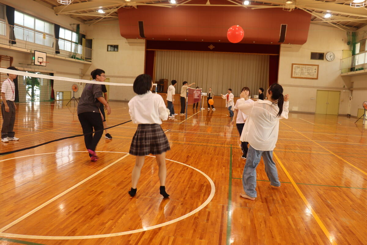 風船バレー